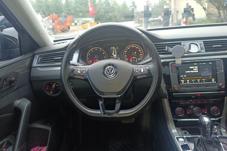 Used Volkswagen Passat 2017 330TSI DSG Luxury Edition
