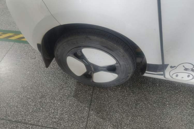 Used CHANGAN NEVO Lumin 2022 155 km – Refreshingly Sweet Edition Right Rear Wheel Hub