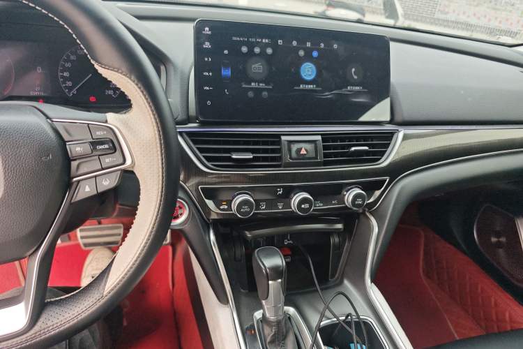 Used Honda Accord 2022 260TURBO Phantom Night · Prestige Edition Audio And AC Panel