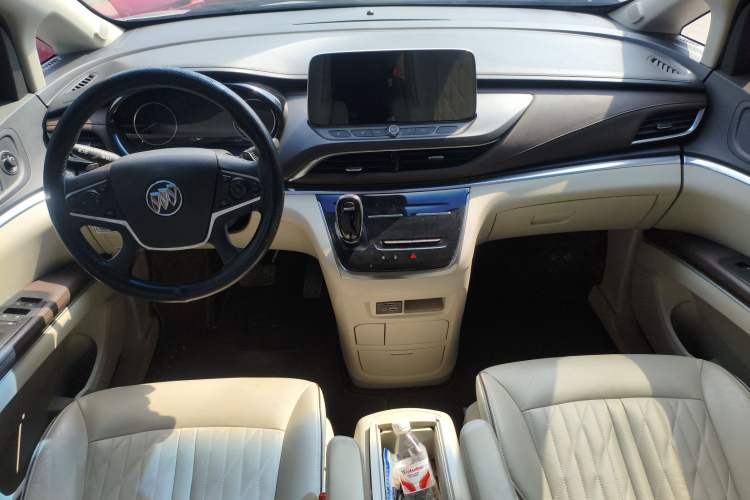 Used Buick GL8 2023 Land Executive Class 652T Luxury Model