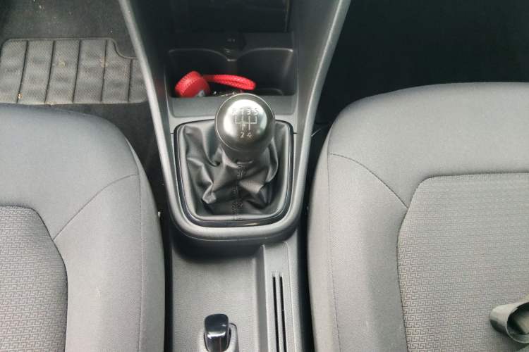 Used Volkswagen Santana 2015 1.4L Manual Fashion Edition