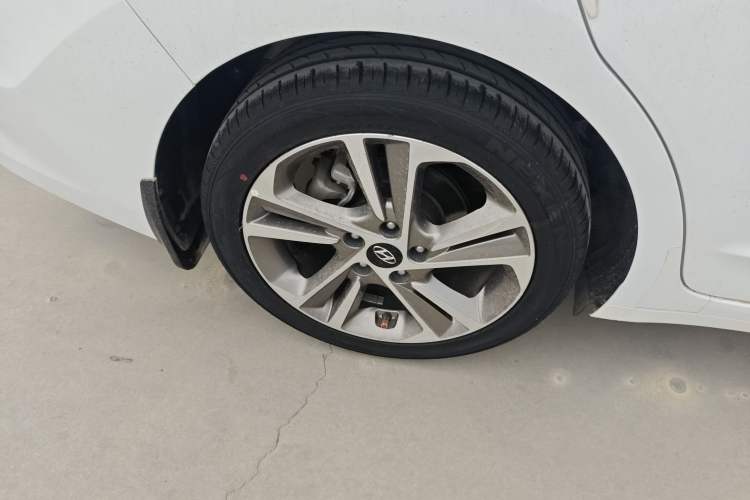 Used Hyundai Elantra (6th Generation / Lingdong) 2016 1.6L Automatic ZhiXuan – Elite Version
