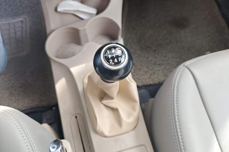 Used Kia Sportage 2012 2.0L Manual Two-Wheel Drive GL Trim
