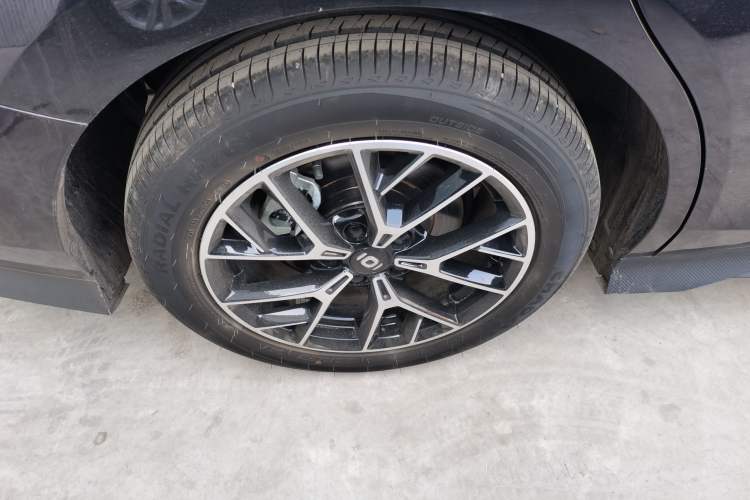 Used Qiyuan A06 2023 Base Model
