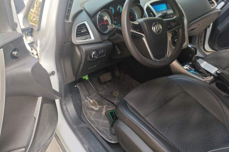 Used Buick GT 2013 XT 1.6L Automatic Fashion Edition
