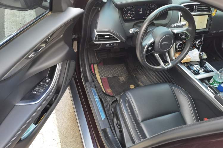 Used Jaguar XEL 2021 2.0T 250 PS R-DYNAMIC S Advanced Sport Edition Driver Seat