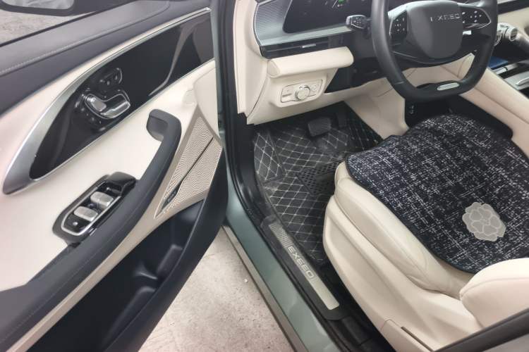 Used EXEED Lingyun 2024 300T Two-Wheel Drive Starlight Edition Driver Seat