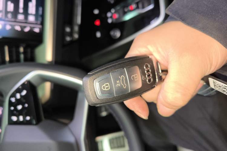 Used Audi Q5 e-tron 2023 40 e-tron Starry Edition Luxury Package
