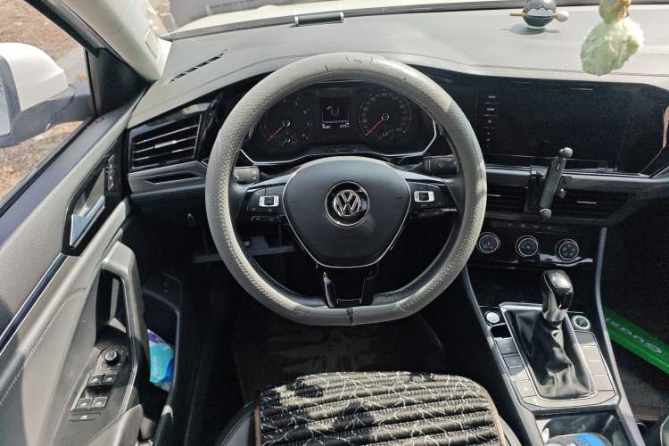 Used Volkswagen Sagitar 2020 280TSI DSG Comfort Version China VI Standard Steering Wheel