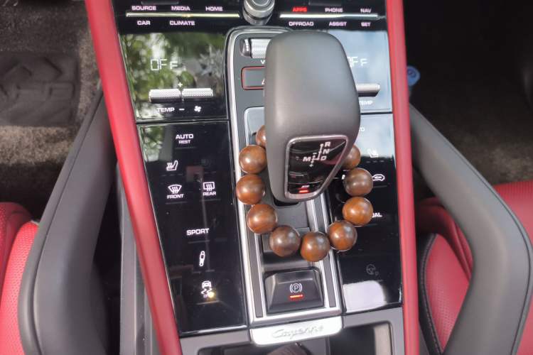 Used Porsche Cayenne 2018 Cayenne 3.0T Gear Lever