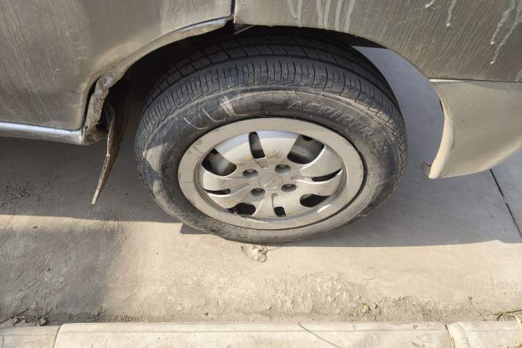 Used Jinbei Starfish A9 2011 1.0L Standard Edition