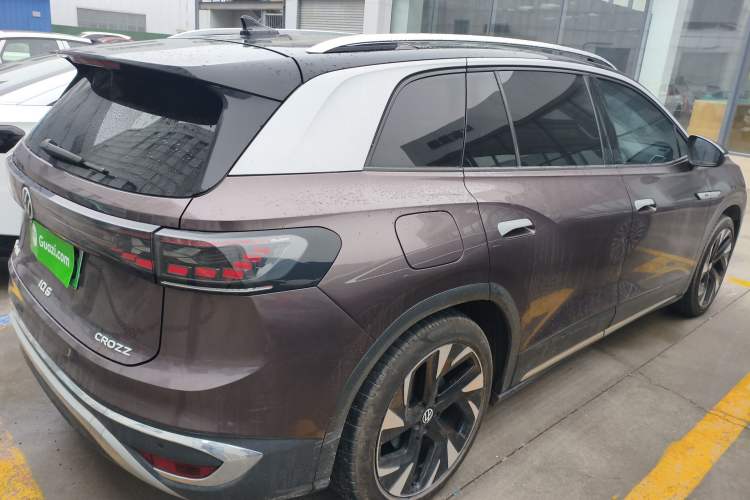 Used Volkswagen ID.6 CROZZ 2021 Long-Range PRO Edition Rear Right 45 Deg