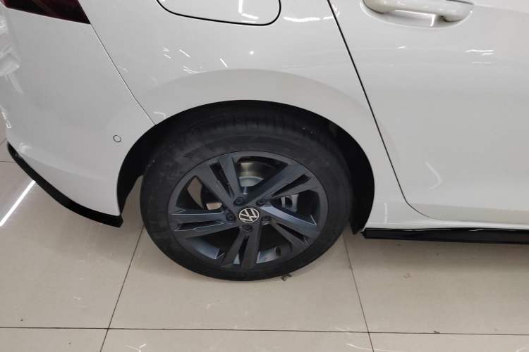 Used Volkswagen Golf 2024 280TSI DSG R-Line 50th Anniversary Edition