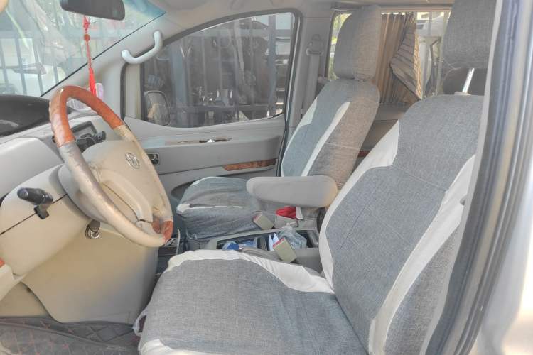 Used JAC Group Refine M5 2012 2.0T Gasoline Manual Business Edition