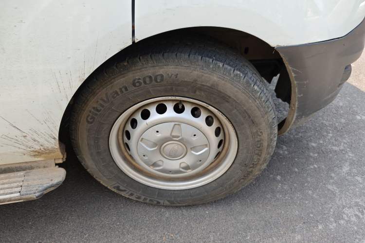 Used Ford Transit 2017 2.0T Diesel Multi-Function Commercial Vehicle Short Wheelbase Mid-Roof China V Standard