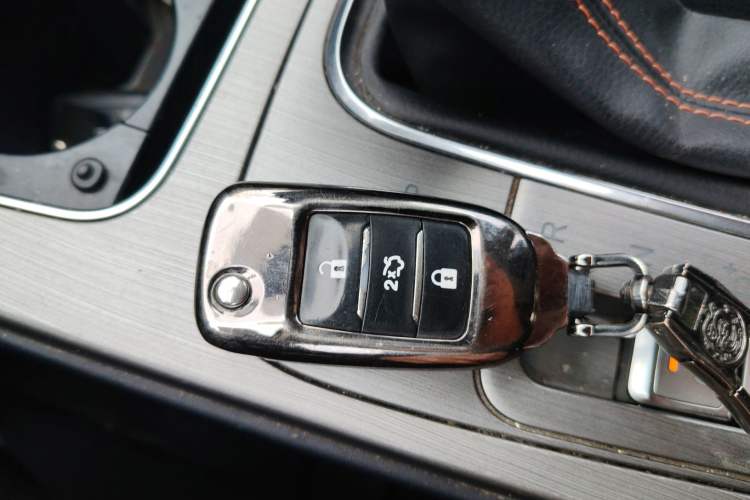 Used CHANGAN OSHAN X7 2020 1.5T Automatic Elite Edition Vehicle Key