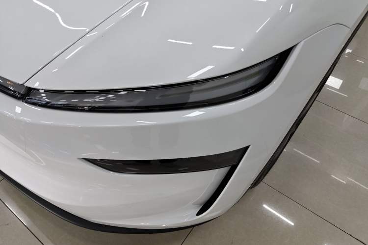 Used Tesla Model Y 2025 Long-Range All-Wheel Drive First Edition
