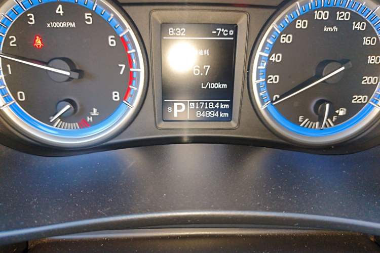 Used Suzuki S-Cross 2015 1.6L CVT Two-Wheel Drive Entry-Level Trim