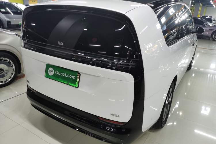 Used Li Auto MEGA 2024 Ultra Model