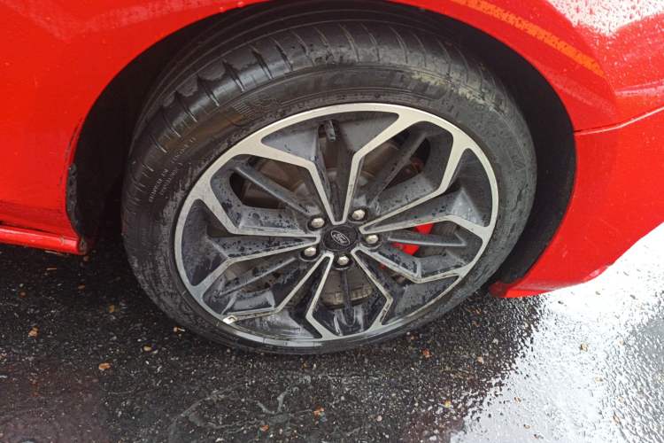 Used Ford Focus 2020 Hatchback EcoBoost 180 Automatic ST Line Right Front Wheel Hub