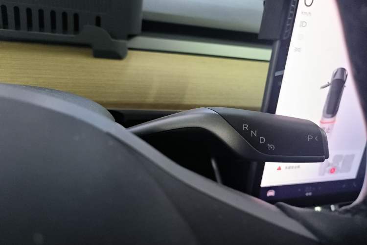 Used Tesla Model 3 2019 Long-Range Rear-Wheel-Drive Version
