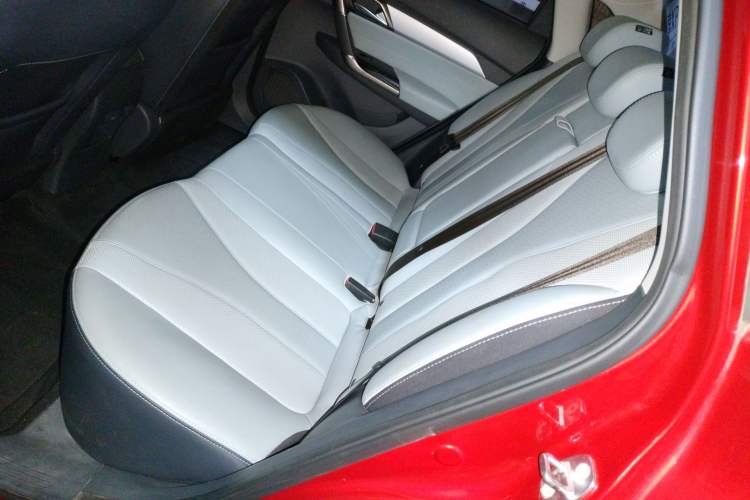 Used BAIC Beijing EU5 2018 R550 Smart Trend Edition
