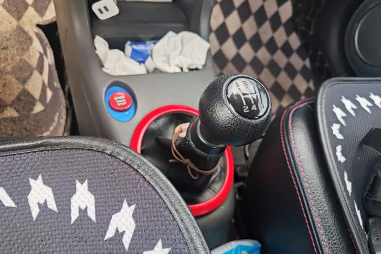 Used Suzuki Swift 2016 1.5L Manual Fashion Edition Cool Play Version
