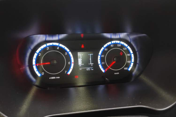 Used CHANGAN KAICHENG Ruixing M80 2021 1.6L Comfort Version 2-Seater Single-Steaming Air-Conditioned China VI Standard Flat Roof with Lift-Up Rear Door DAM16KR