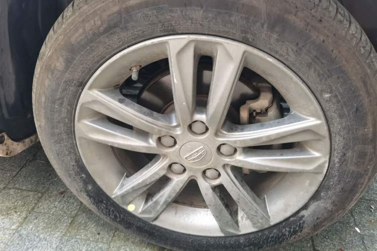 Used Geely Auto Emgrand 2017 Sedan Million Edition 1.5L CVT Upward Connectivity Version