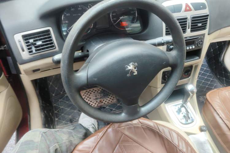 Used Peugeot 307 2010 Hatchback 1.6L Automatic Comfort Edition Steering Wheel