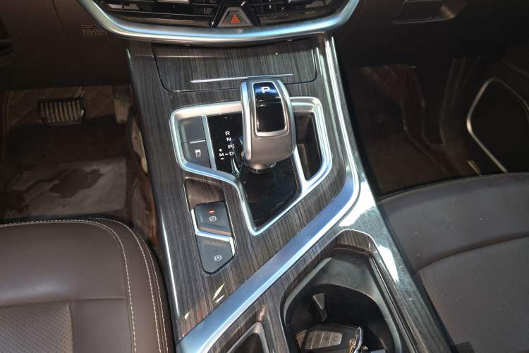 Used Geely Auto Jiajie 2021 1.8TD DCT Luxury Model Gear Lever