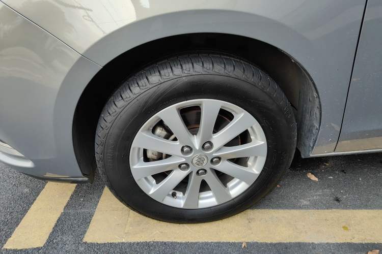 Used Buick GL8 2018 28T Comfort Model China VI Standard
