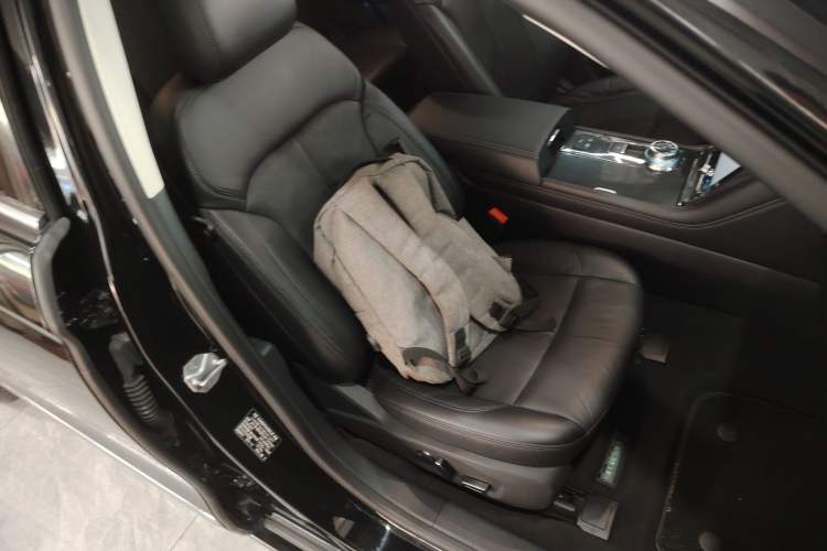 Used Ford Taurus 2019 EcoBoost 245 Premium Edition Right Front Seat