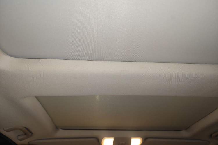 Used Mercedes-Benz GLK-Class 2015 GLK 260 4MATIC Fashion Edition Ultimate Version
