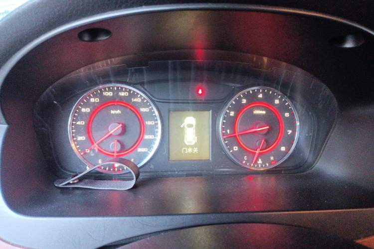 Used SAIC MAXUS G10 2014 2.0T Automatic Luxury Executive Edition
