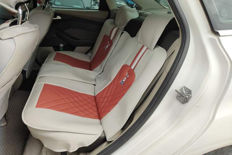 Used Ford Focus 2012 Sedan 1.6L Automatic Comfort Model