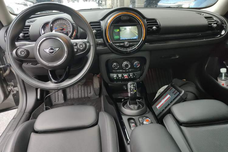 Used MINI Clubman 2019 1.5T ONE Center Console