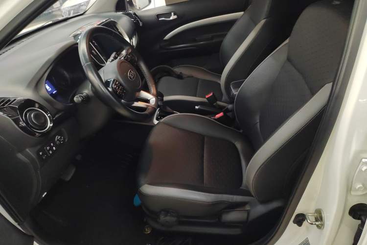 Used Kia kx1 Stonic 2019 1.4L Automatic Fun Edition China VI Left Front Seat