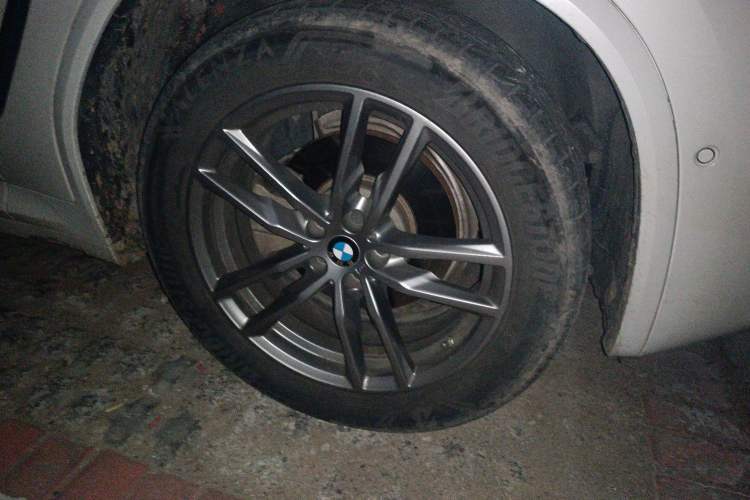 Used BMW X3 2018 xDrive28i M Sport Package China V Emission Standard Right Front Wheel Hub