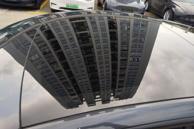 Used Tesla Model 3 2025 Rear-Wheel-Drive Version Roof