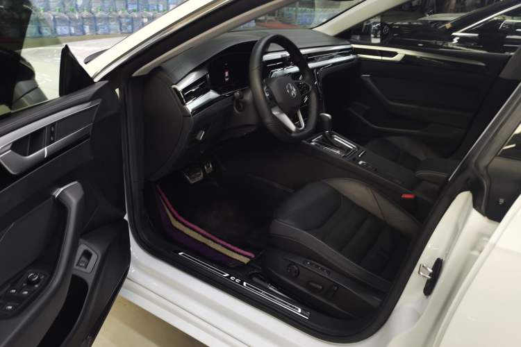 Used Volkswagen FAW-Volkswagen CC 2021 380TSI Striking Edition
