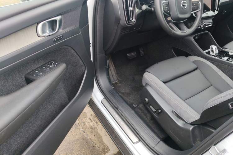 Used Volvo XC40 2024 B3 Zhiyuan Luxury Edition Driver Seat