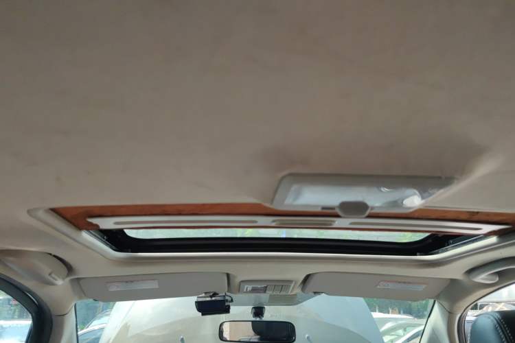 Used Suzuki SX4 2012 1.6L Automatic Ruiqi Model Headliner