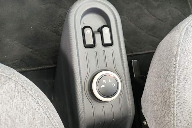 Used Wuling Hongguang MINIEV 2022 Macaron Premium Model – Lithium Iron Phosphate
