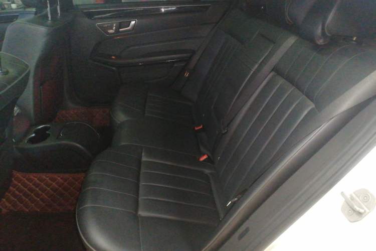 Used Mercedes-Benz E-Class 2015 E 260 L Sport & Fashion Model
