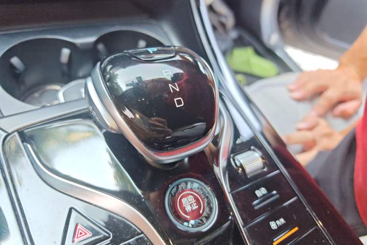 Used BYD Qin PLUS 2023 Champion Edition DM-i 55KM Leading Model Gear Lever