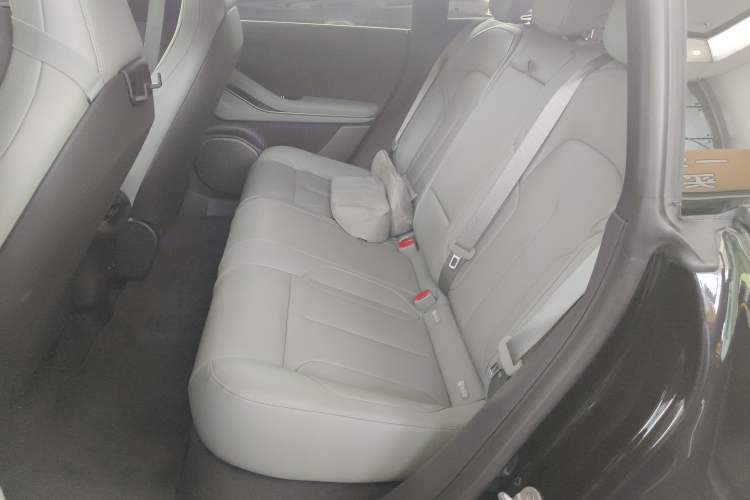 Used Nio ET5T 2023 75 kWh Touring Left Rear Seat