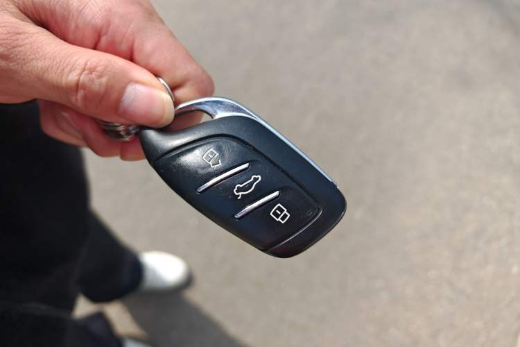 Used Roewe RX3 2020 1.6L CVT 4G Connected Ultra-Cool Flagship Edition Vehicle Key