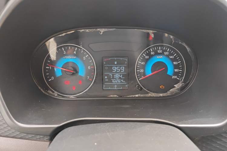 Used Dongfeng Fengon 330 2019 1.5L 330S Manual Comfort Version China VI Standard Instrument Cluster