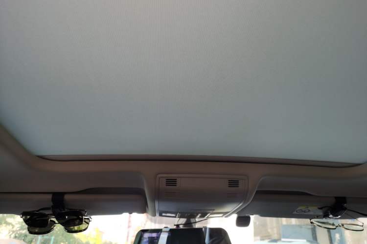 Used Volkswagen Tayron 2019 330TSI Two-Wheel Drive Luxury Model China VI Standard
